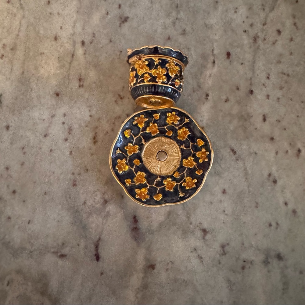 Mini Tea Set Trinket - Picture 2 of 2